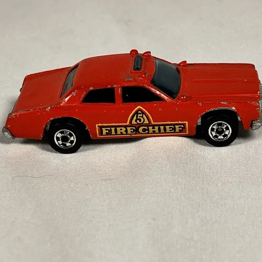 1977 Hot Wheels Fire Chief  Car 1:64 Diecast Red